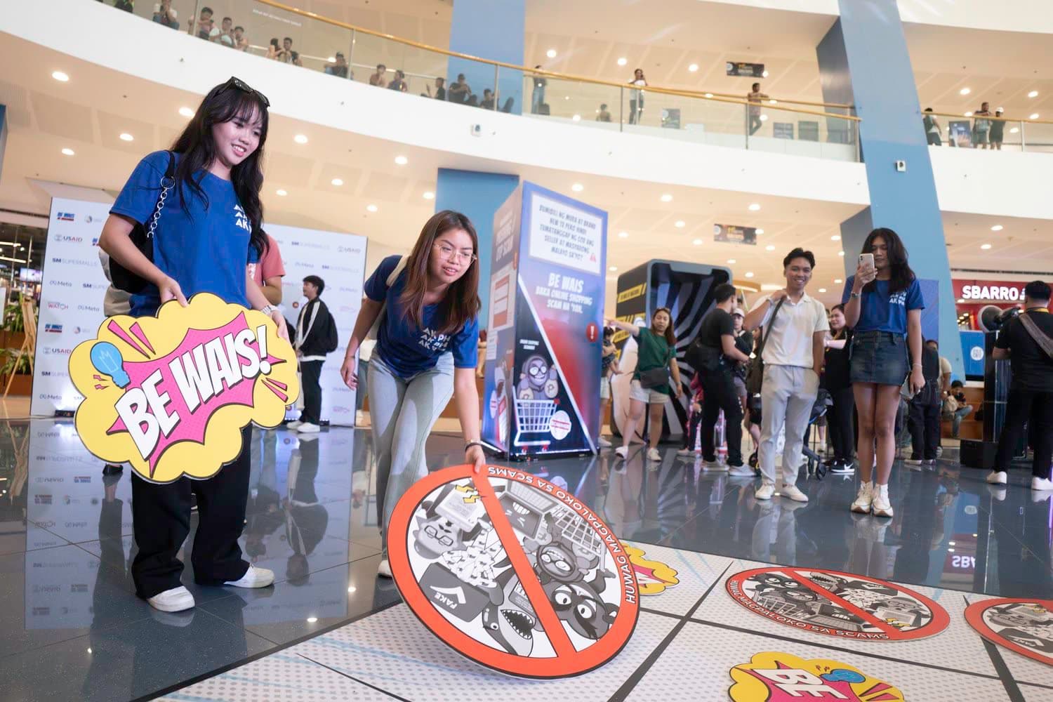 Information through gamification: Trick-Track-Trap, a play on tic-tac-toe